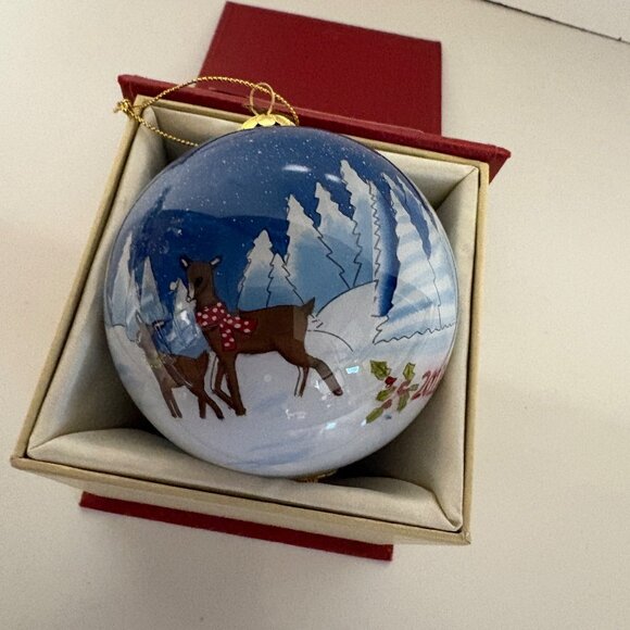 Pier 1 Imports Hand-Painted Li Bien Blue Glass Ornament Reindeer Scene 2018 - Picture 4 of 9